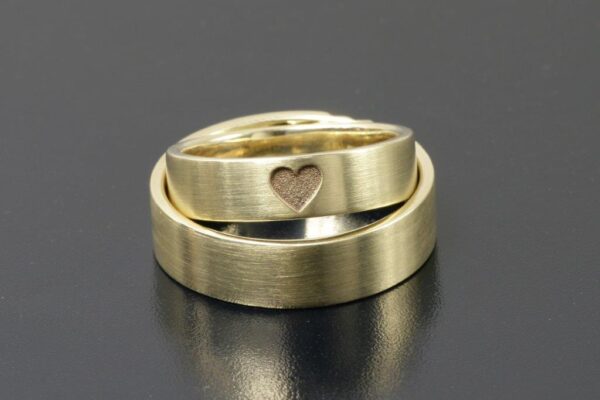Classic wedding rings - model C1