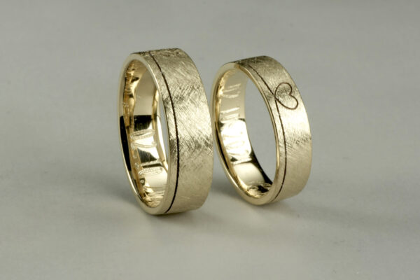 Classic wedding rings - model C16
