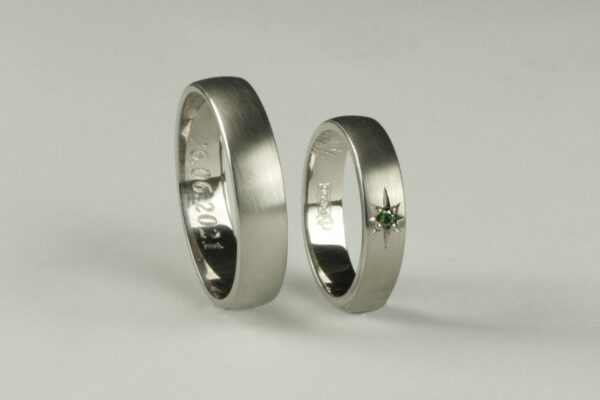Classic wedding rings - model C27