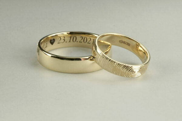 Touch wedding rings - model T1