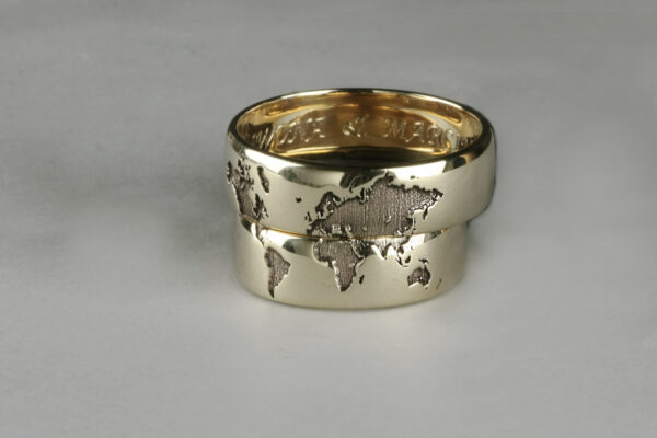 Eve’s Rib wedding rings - model E2