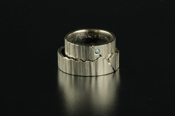 Eve’s Rib wedding rings - model E3