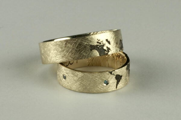 Eve’s Rib wedding rings - model E4