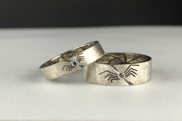 Eve’s Rib wedding rings - model E10