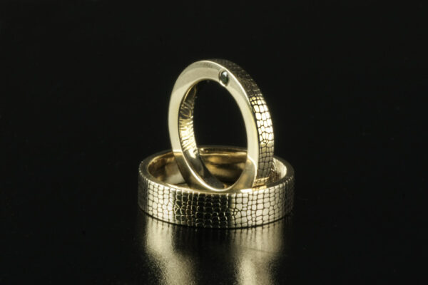 Fantasy wedding rings  - model F16