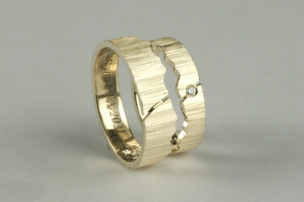 Eve’s Rib wedding rings - model E14