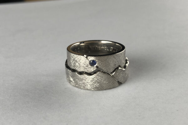 Eve’s Rib wedding rings - model E21